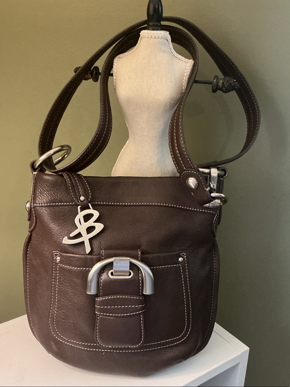 b. makowsky Dark Brown Leather Shoulder Bag Silver Hardware Adjustable Strap EUC